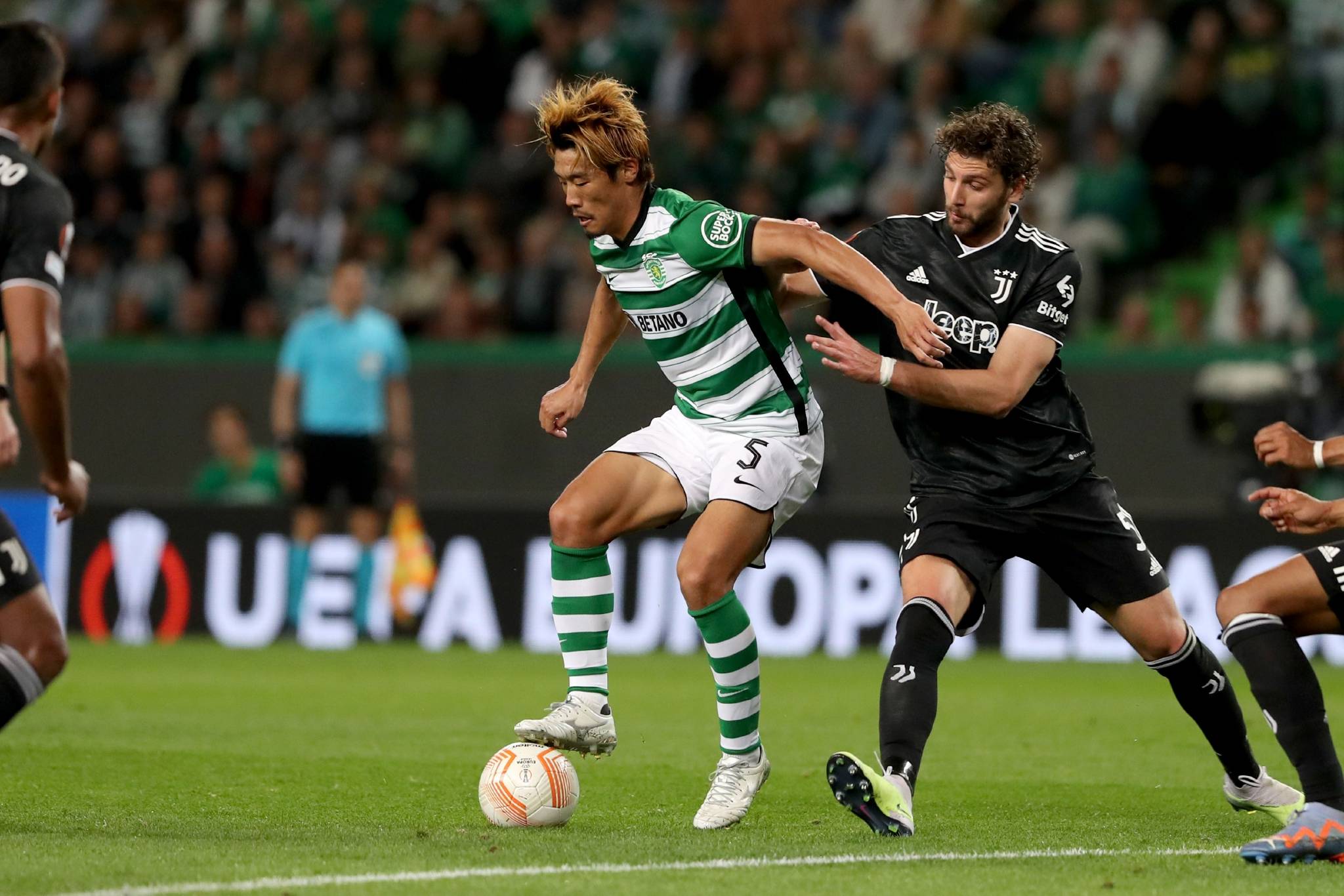 【新闻】富士康：肯定做半导体，但绝对不会做晶圆厂